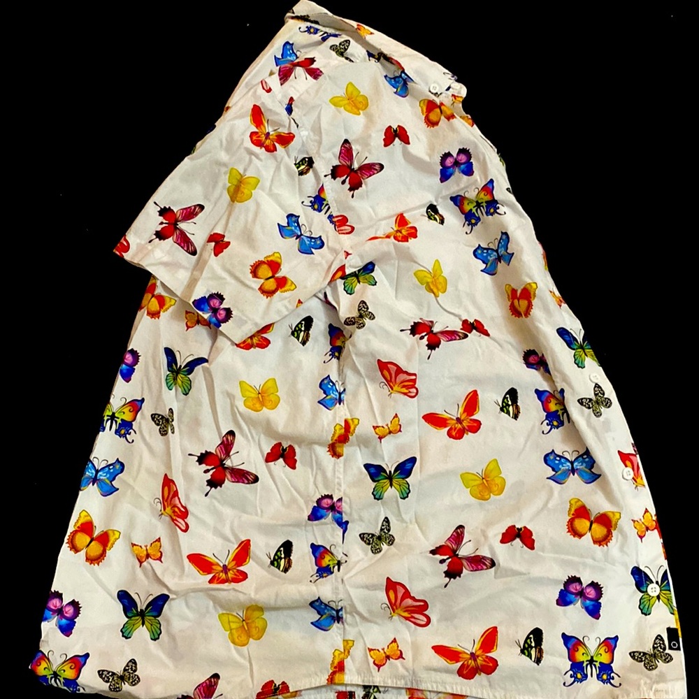 empyre butterfly button up size large